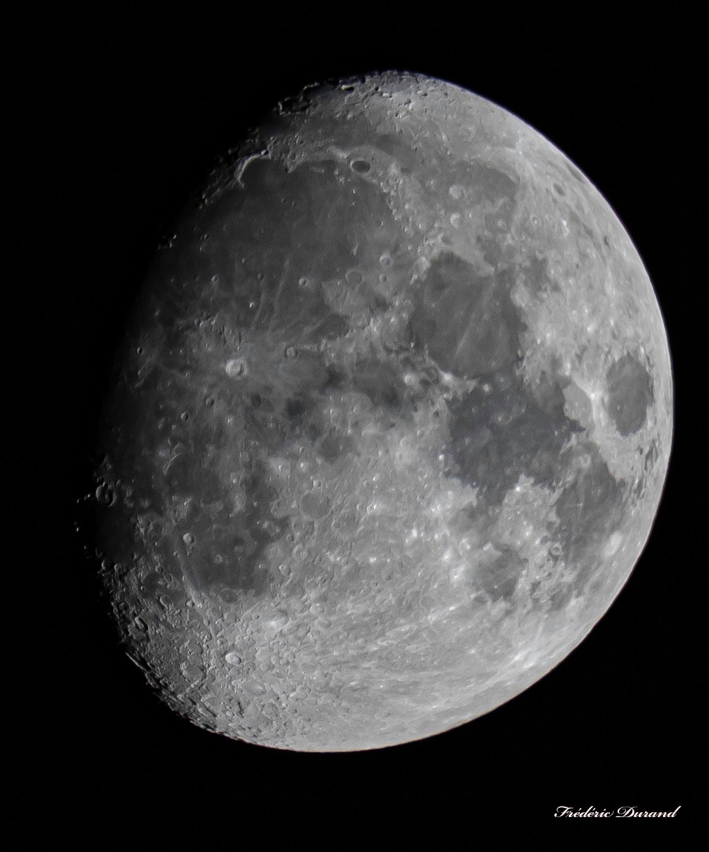 Observation de la voûte céleste spéciale Lune